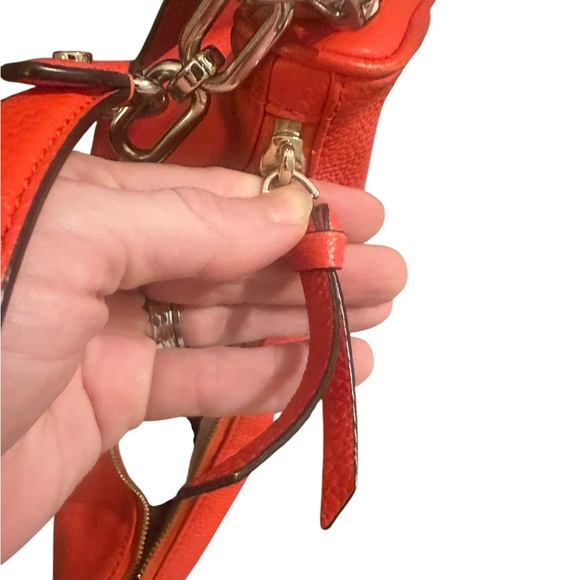 Kate Spade New York
MULBERRY STREET VIVIAN SHOULDER BAG - Picture 6 of 13